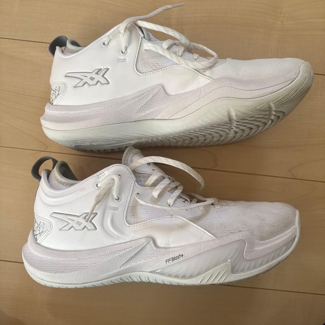美品！　ASICS バスケットボールシューズ28.5cm バッシュ