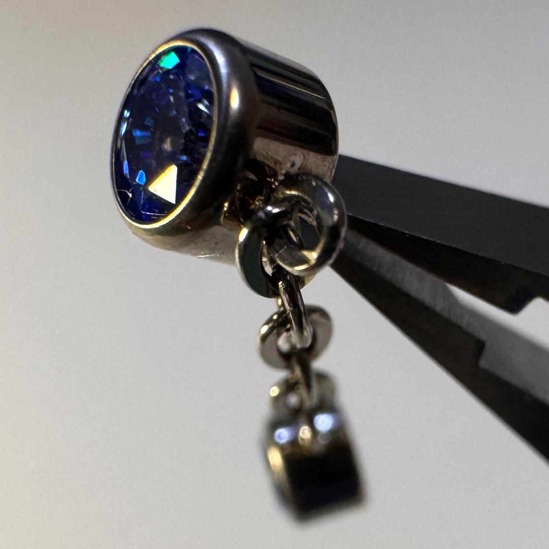 新品未使用★ Neol ダブルベゼル ダングルエンド チェーン ピアス