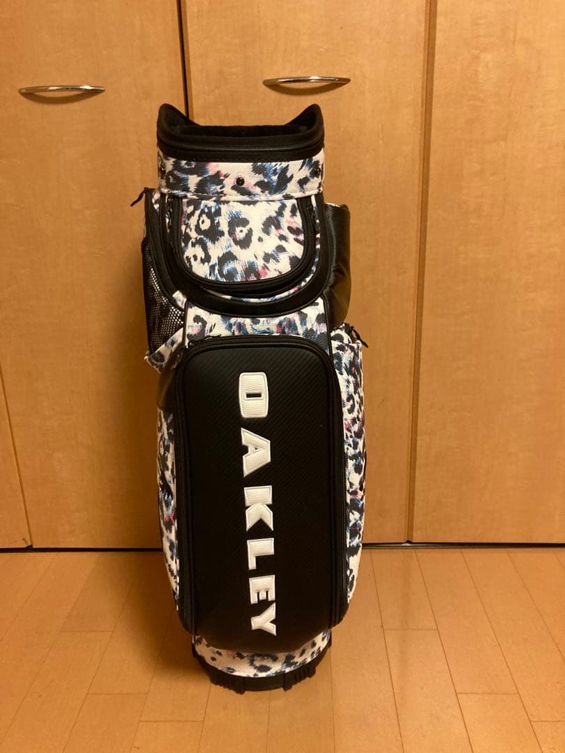 オークリー　9.5型　OAKLEY キャディバッグ　スカル　美品