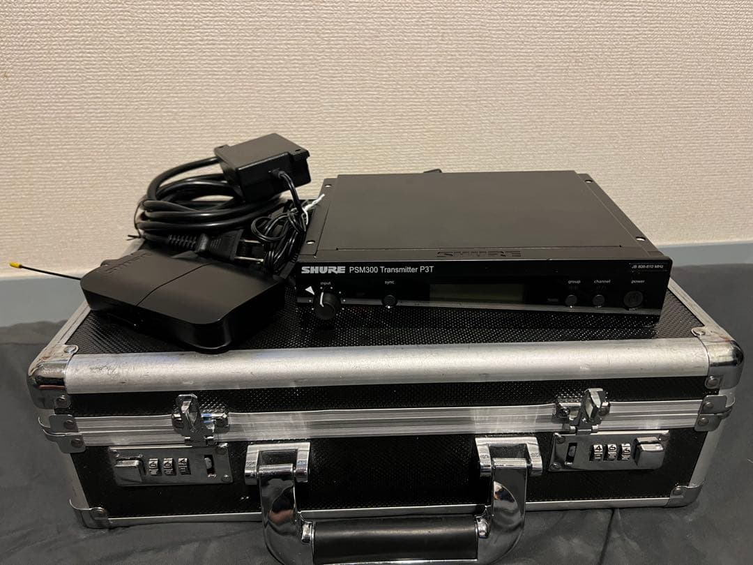 SHURE イヤーモニターシステム PSM300 / ハードケース付き