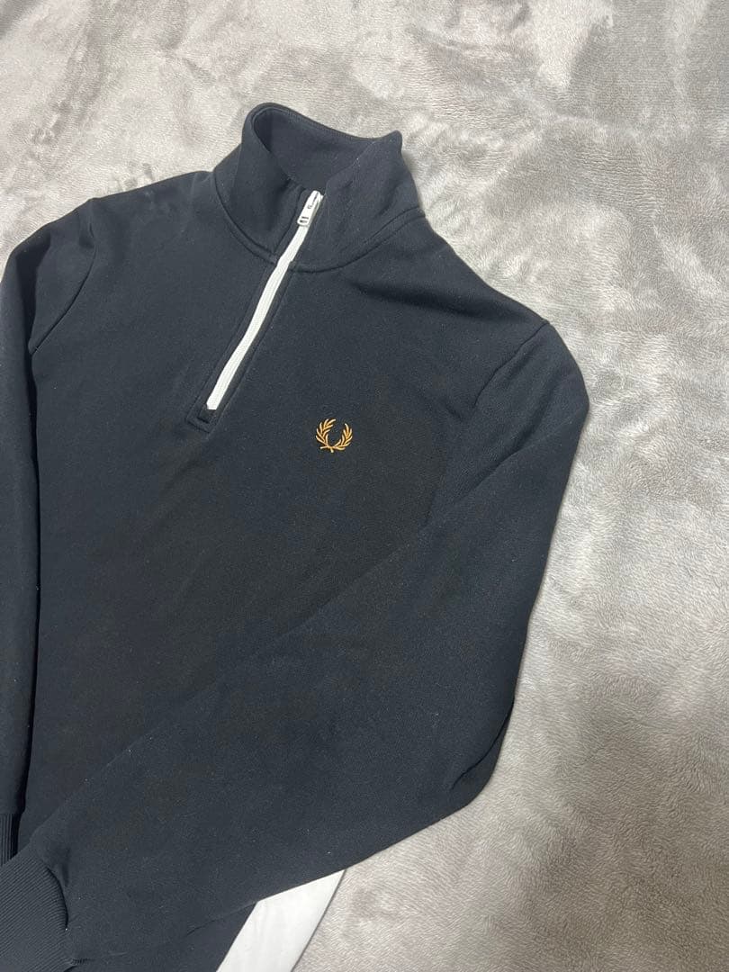 【美品】FRED PERRY フレッド・ペリー ハーフジップスウェット S 黒