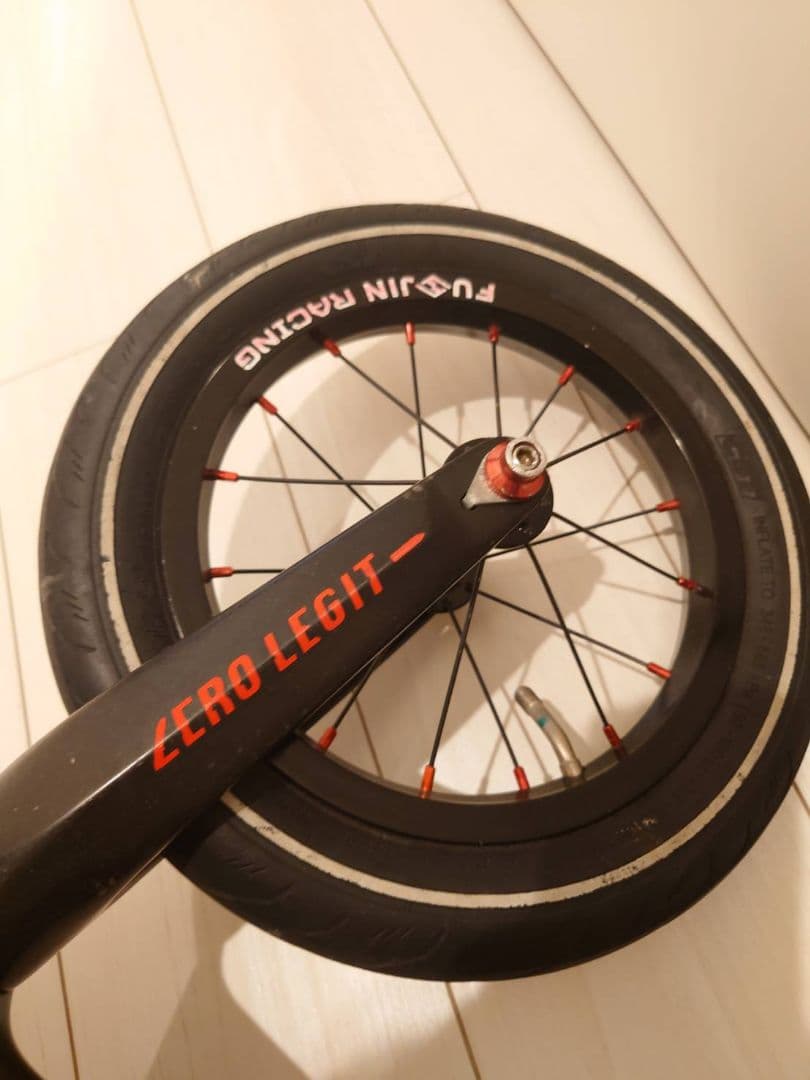 ZERO LEGIT バランスバイク 12インチ