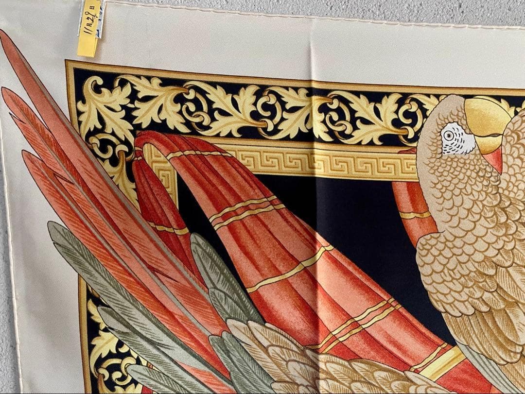 美品 フェラガモ シルク スカーフ イタリア製 ヴィンテージ 鳥 オウム柄 大判