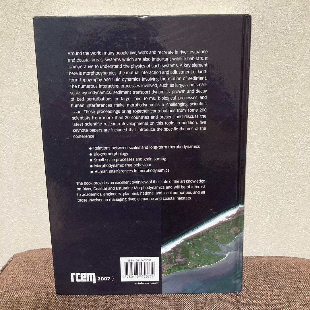 洋書  Coastal & Estuarine Morphodynamics