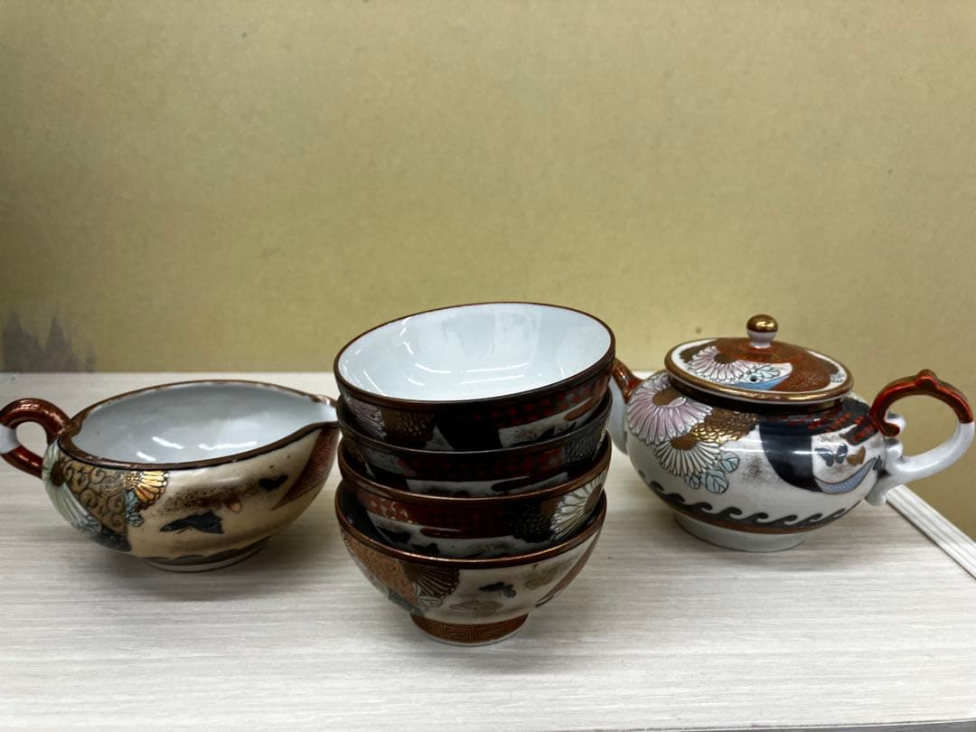 九谷焼　茶器セット 桜の木箱 カワイイ絵柄のお皿