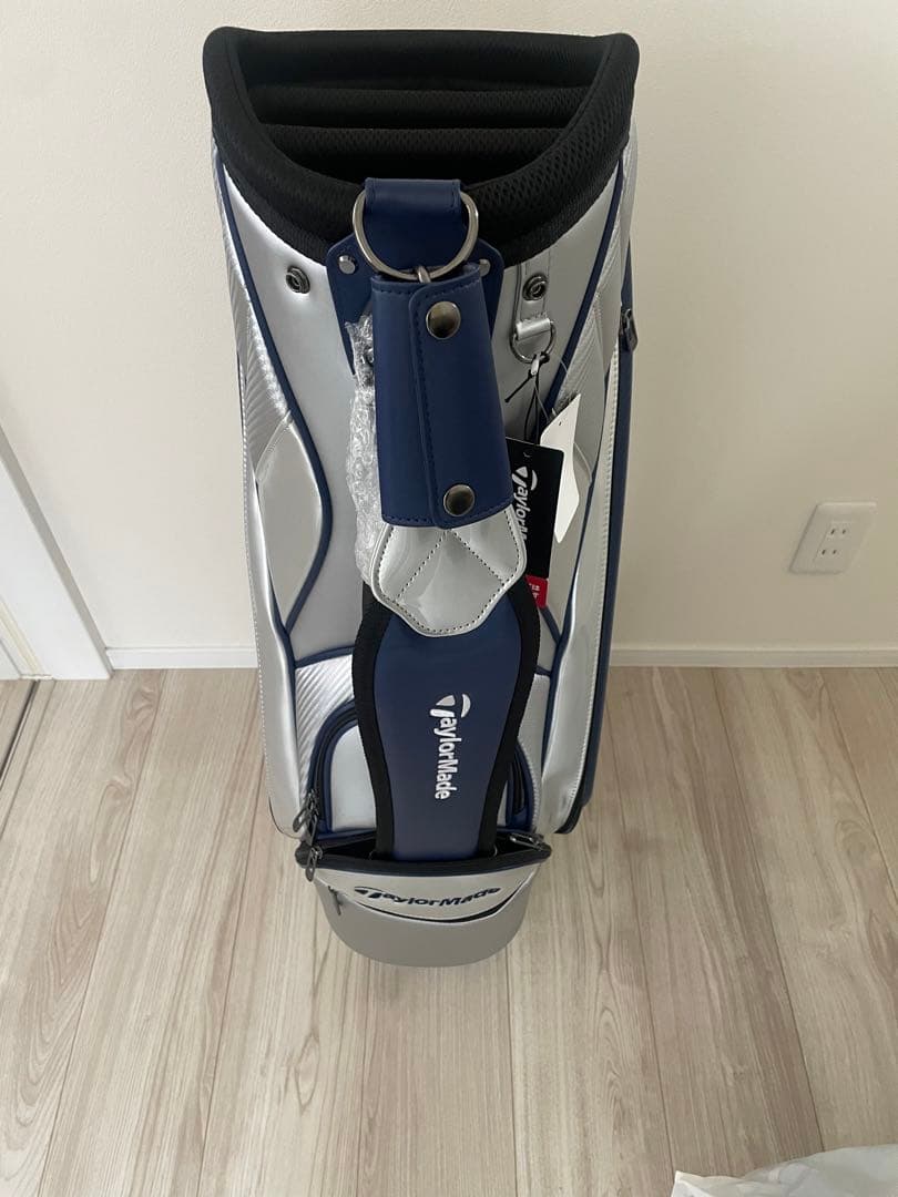 新品　TaylorMade オーステック キャディバッグ UN033