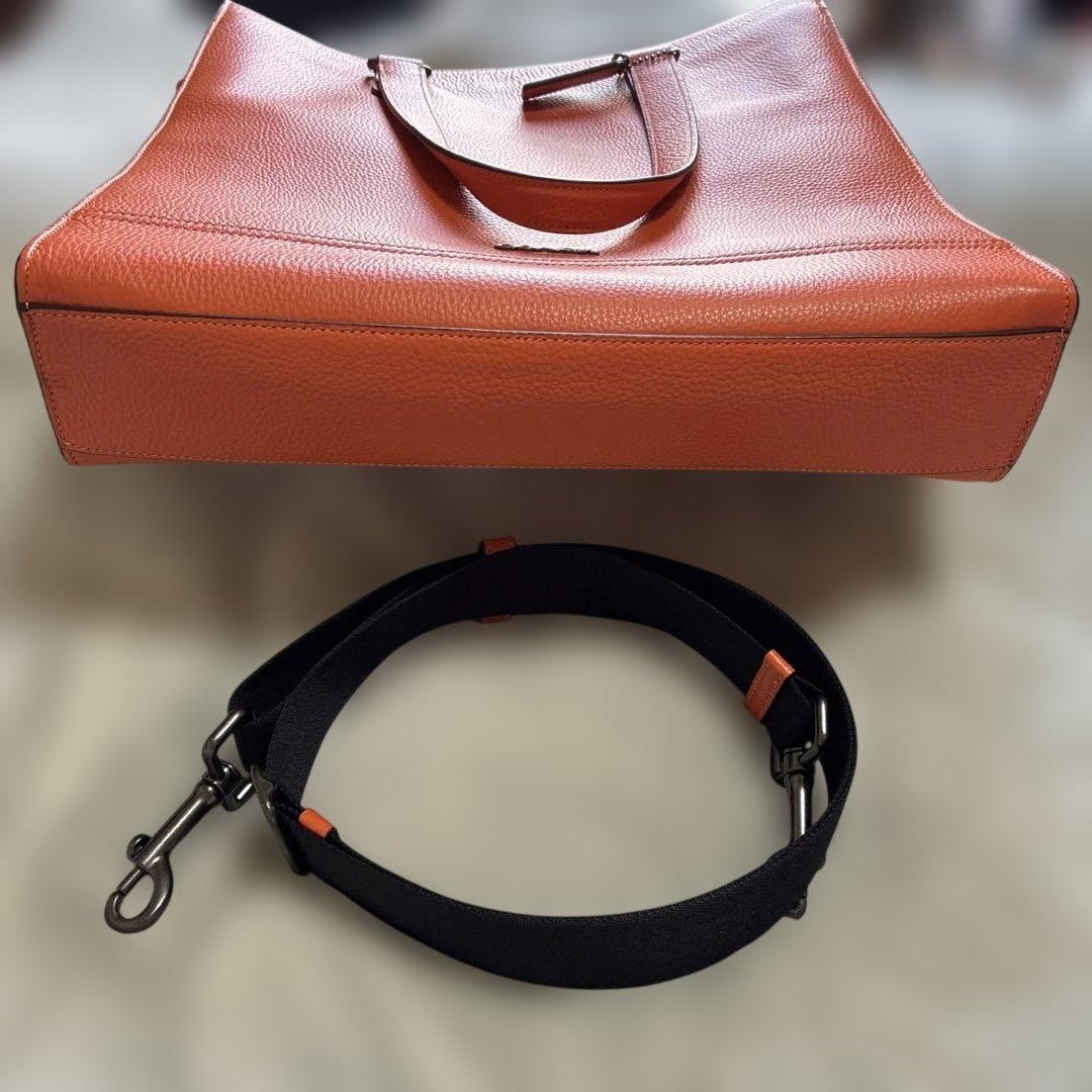coach グラハムストラクチャートートバック　オレンジ