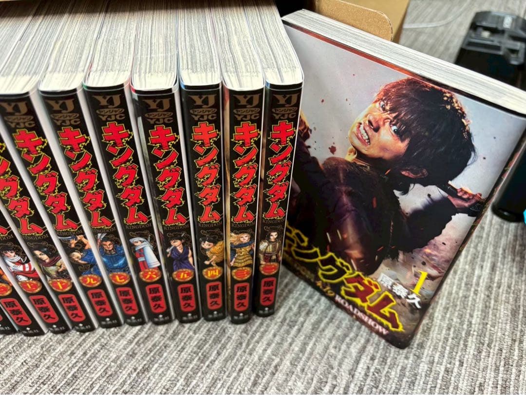 ✨キングダム 1〜57巻セット／美品／10巻分の実写映画版カバー付き