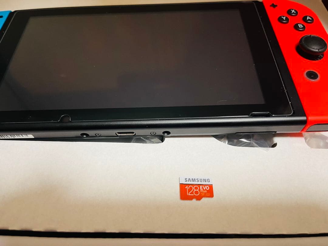 ニンテンドーSwitch 完品　ケース　SDカード　ソフト　おまけ付　スイッチ