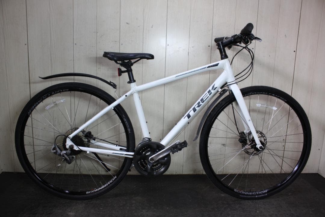 TREK FX2 700C アルミ 24速 440mm 油圧式クロスバイク