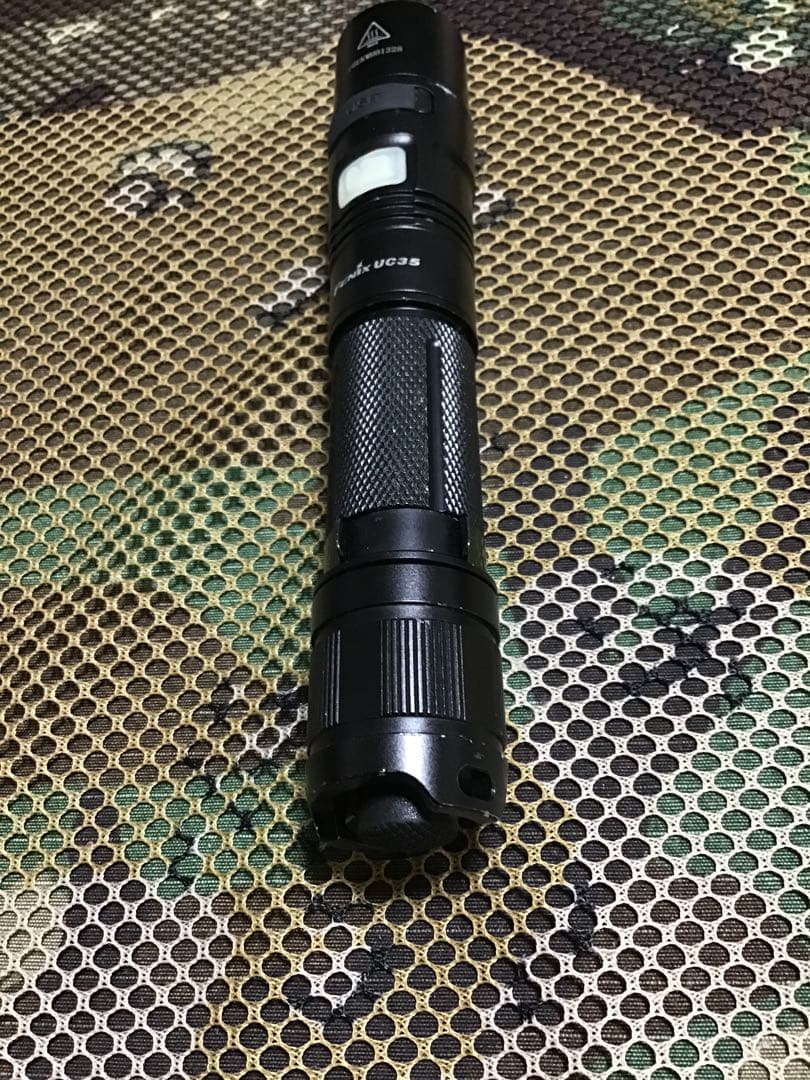 米軍放出品　FENIX 充電式　LEDライト中古品