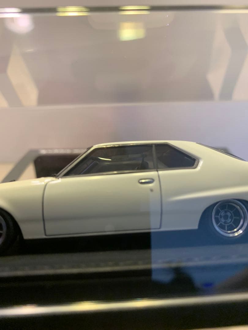 まい　IG 1/43 スカイライン　GT-ES C210 ホワイト