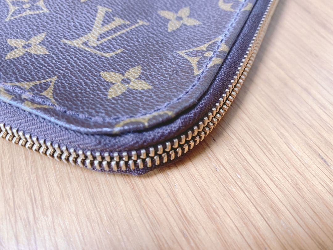 【美品】LOUIS VUITTON ポッシュドキュマン　モノグラム