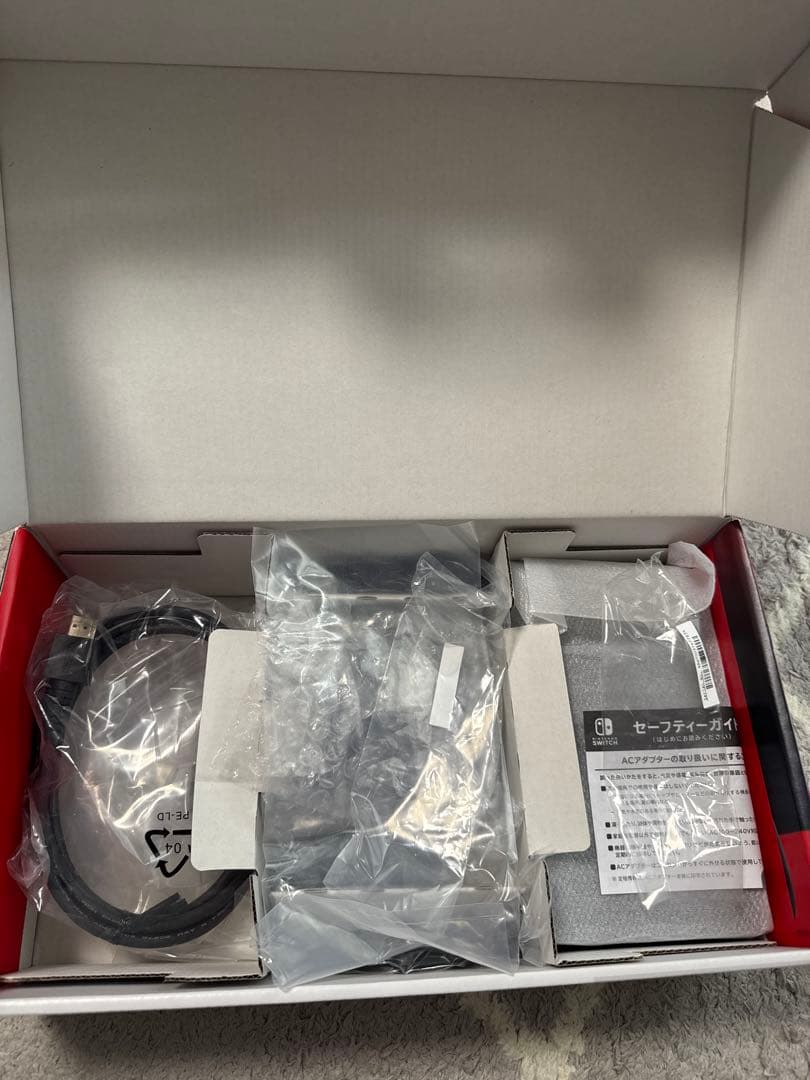 【ほぼ未使用】Nintendo Switch 本体セットと新品リングフィット一式