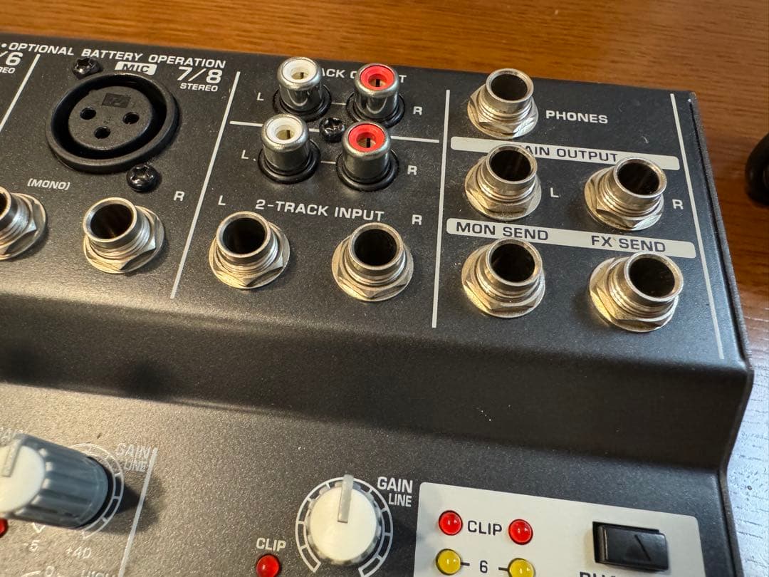 Behringer XENYX 1002B 電池駆動可