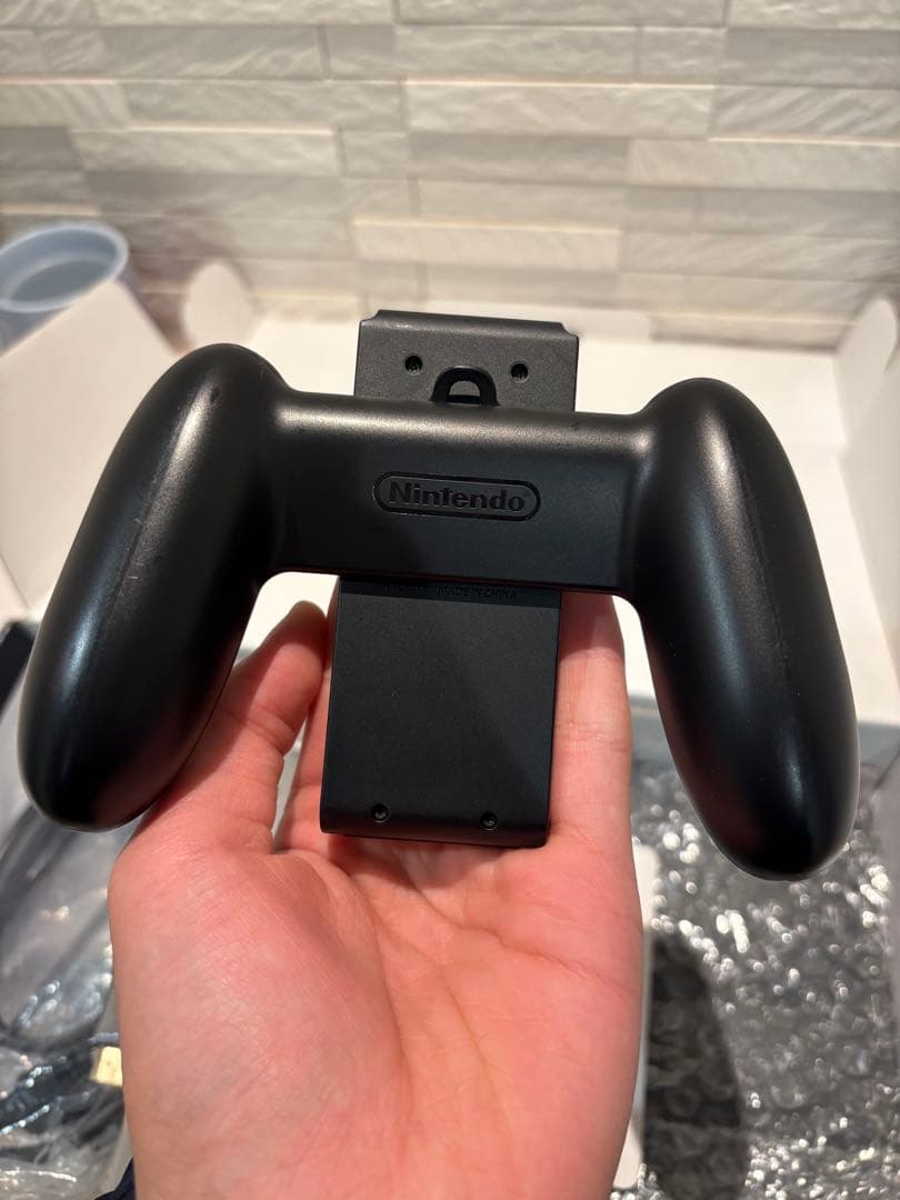 Nintendo Switch 本体　ゲーム機　任天堂