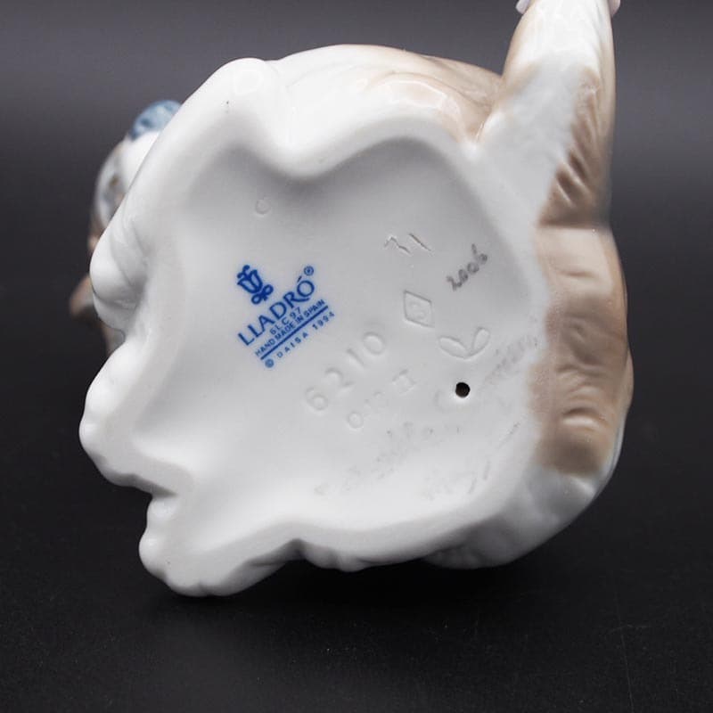 リヤドロ LLADRO 6210 マイフレンド Gentle Surprise
