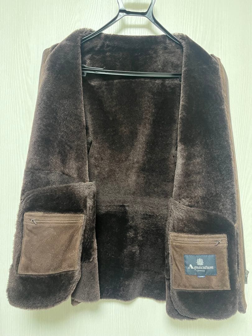 アクアスキュータム　【Aquascutum】　 リアルムートンコート