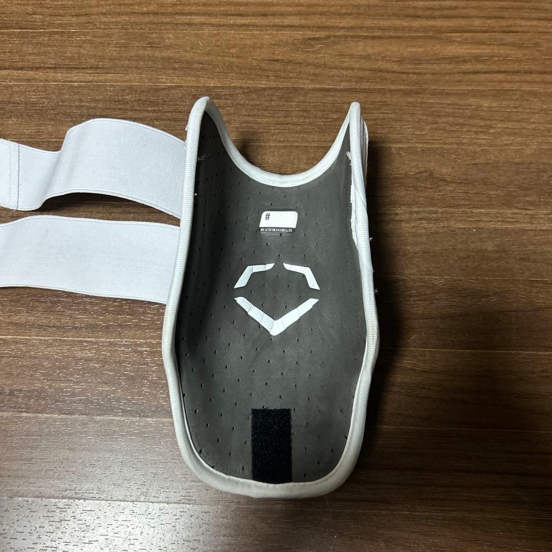 エボシールドエルボガード