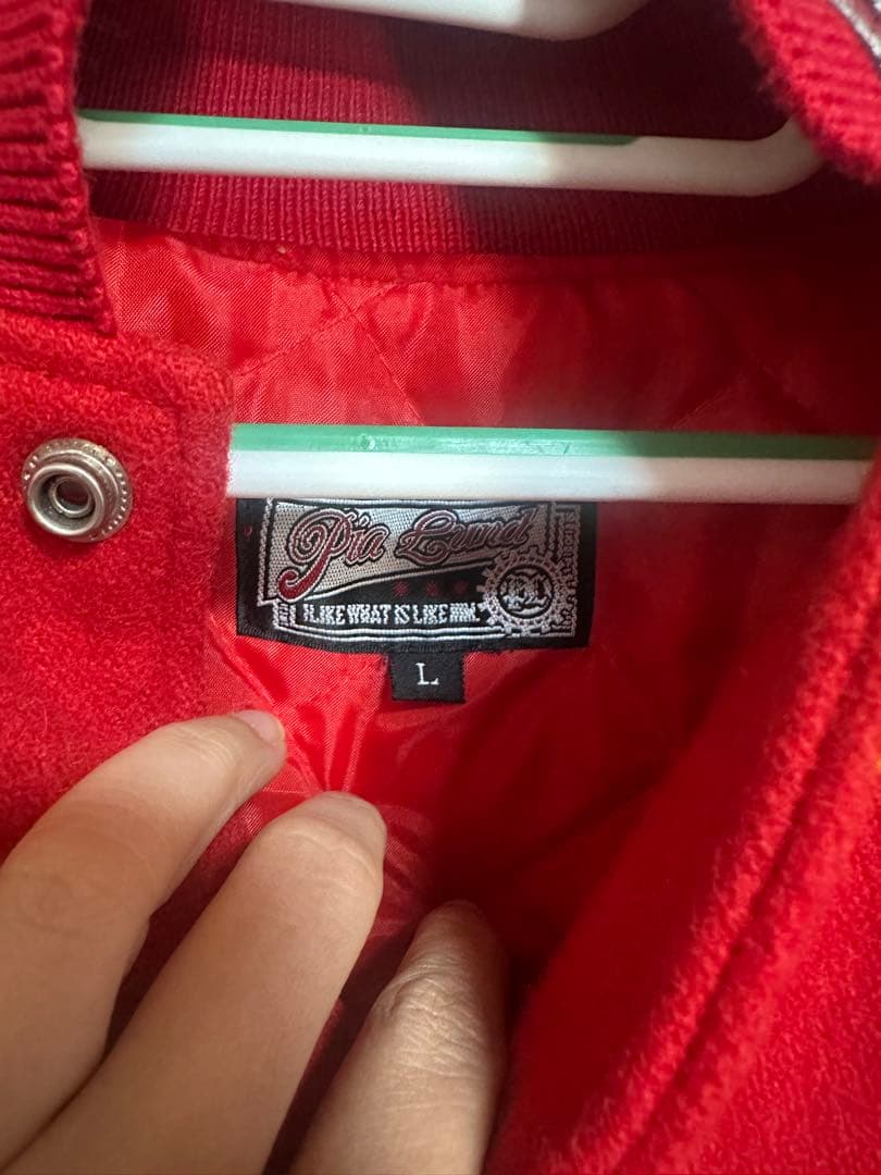 赤いウールレザージャケット