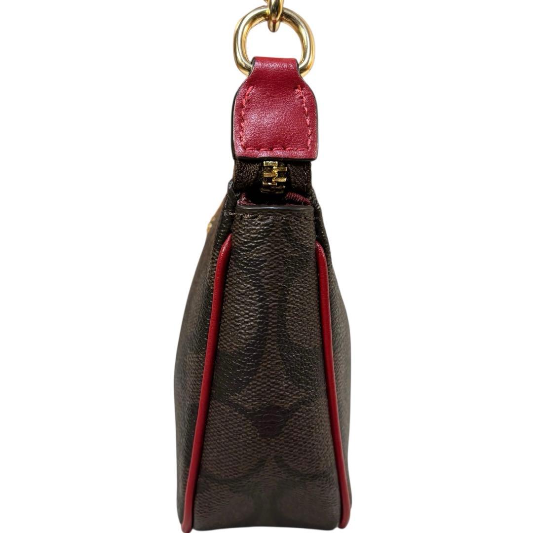 極美品　COACH アクセサリーバッグ　シグネチャー　ショルダー　肩掛け