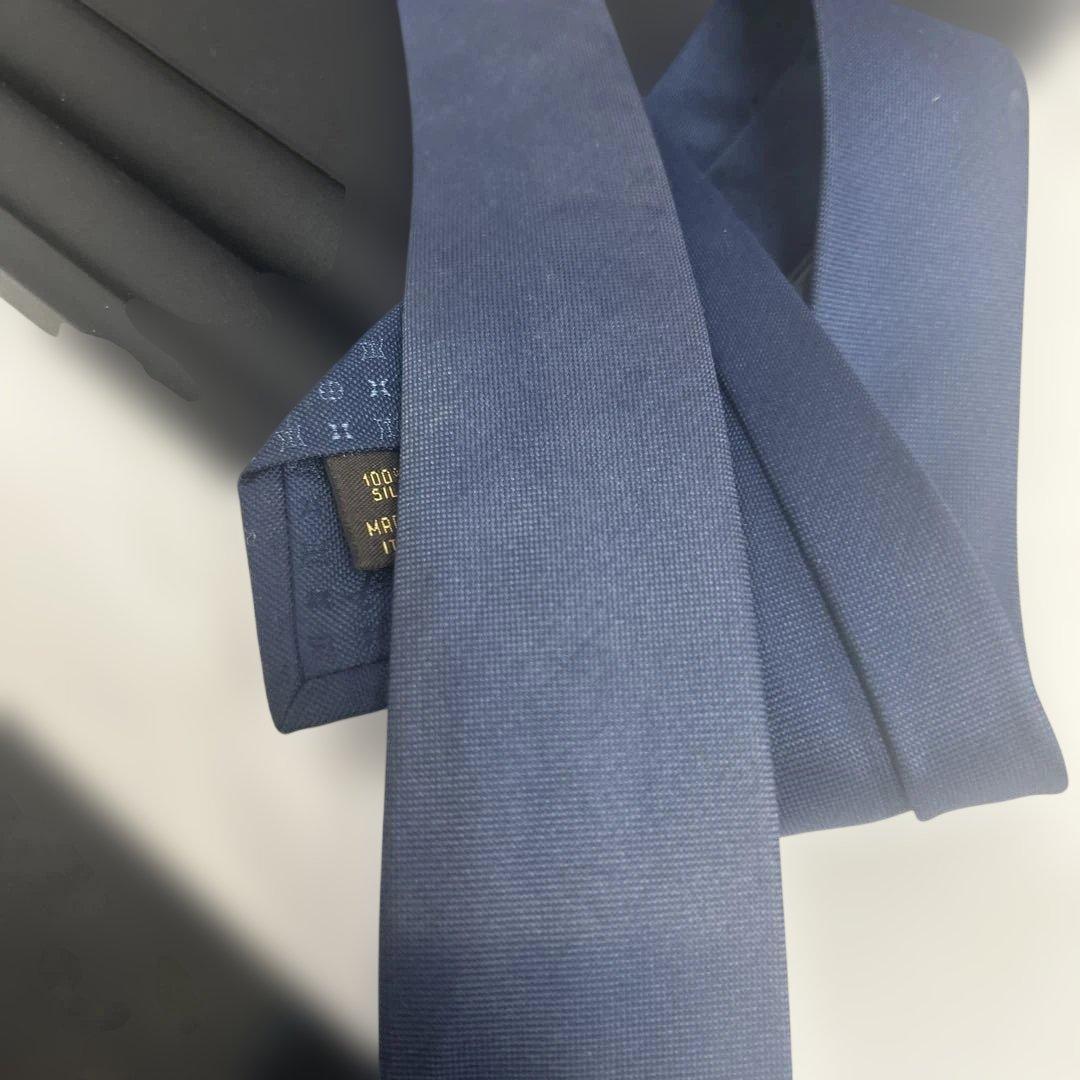 LOUIS VUITTON ネイビー シルク ネクタイ　状態不良