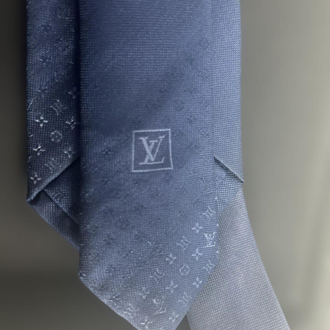 LOUIS VUITTON ネイビー シルク ネクタイ　状態不良