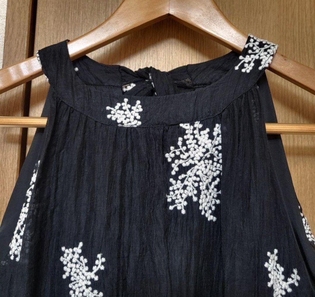 スタイルデリ　ミモザ刺繍のホルターネックティアードワンピース