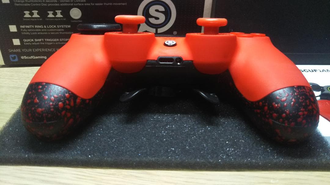 使用少 SCUF INFINITY 4PS PRO フルカスタム 赤&黒