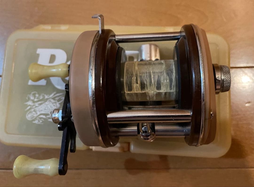ABU 3000 ベイトリール スウェーデン製　美品