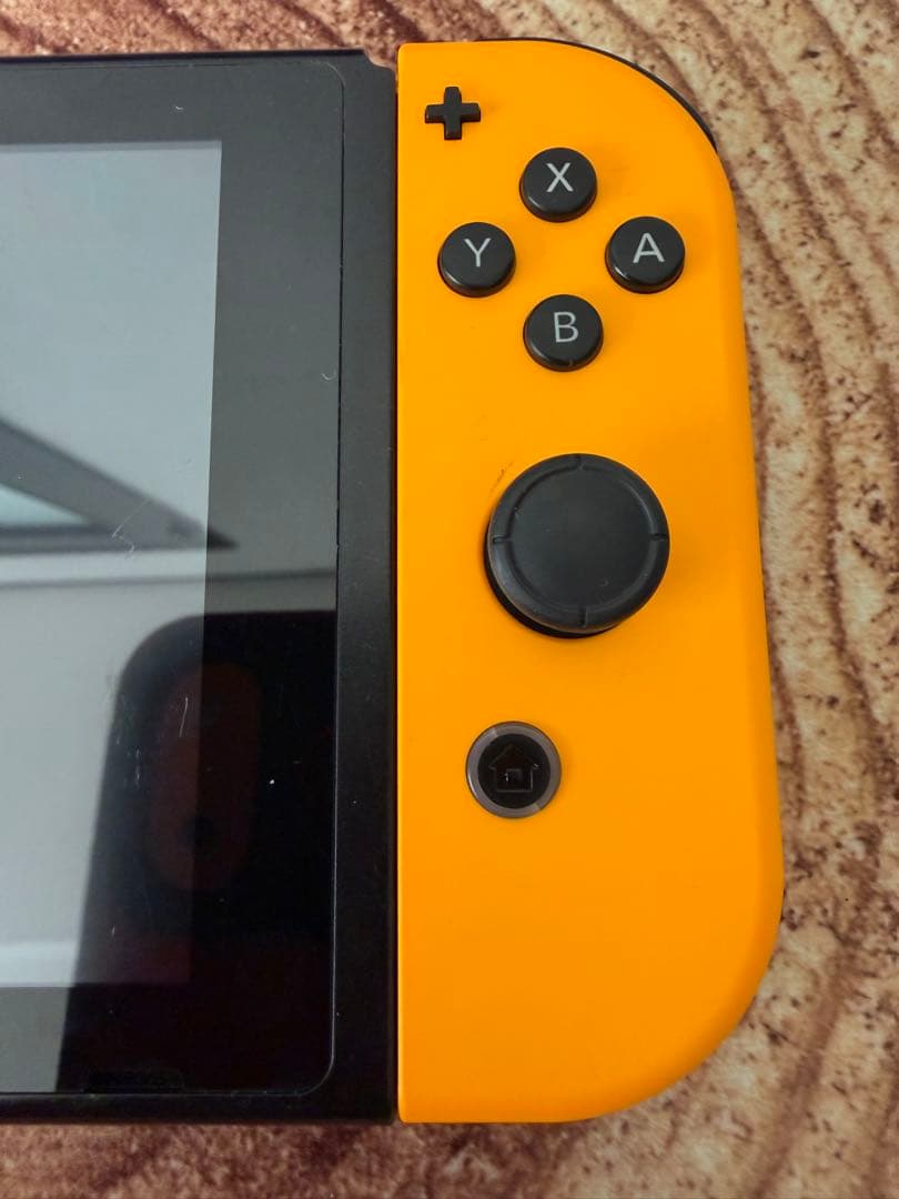 Nintendo Switch ニンテンドースイッチ本体　NYEL/YEL箱無し