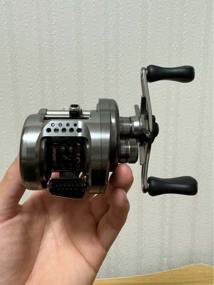 【美品】17カルカッタコンクエストbfs HG 右ハンドル