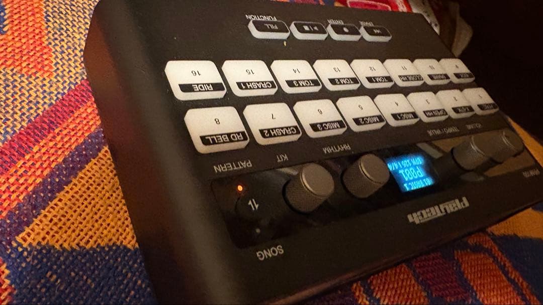 廃盤レアPLAYTECHドラムマシンPRM100