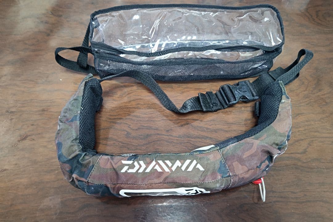 Daiwa ウエストライフジャケット 迷彩柄 DF 2207