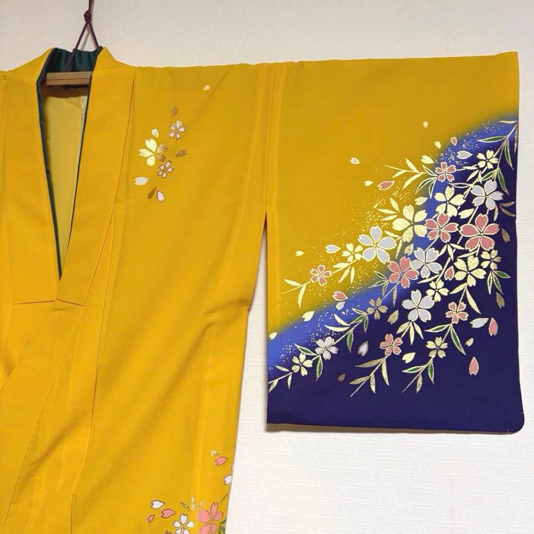 【舞台衣装】 。桜のような花の模様 金彩 単衣 バチ衿 身丈約157cm