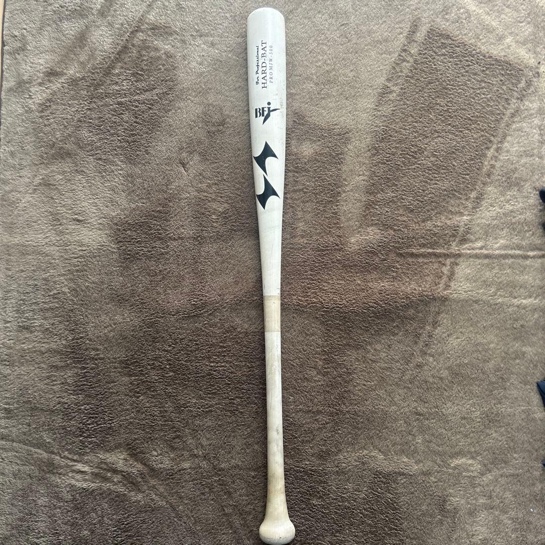 HARD BAT PRO MFJ 500 硬式バット ホワイト　BFJ
