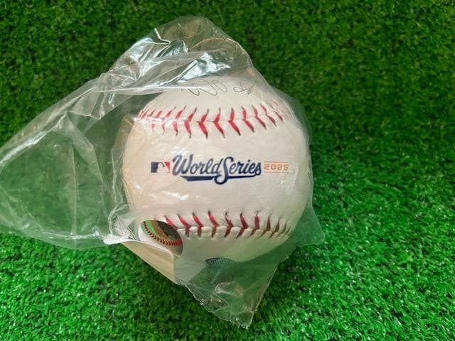 大谷翔平MLB2025WSチャンピオン記念サイン入ボールローリングス社US限定品