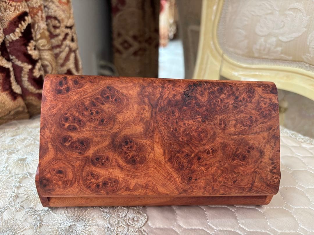 【新品】花梨 瘤杢 無垢材 ジュエリーボックス⭐️小物入れ⭐️宝石箱