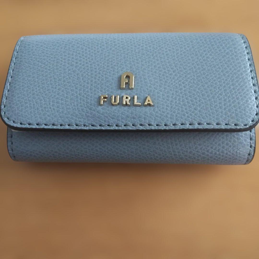 FURLA ライトブルー レザー キーケース