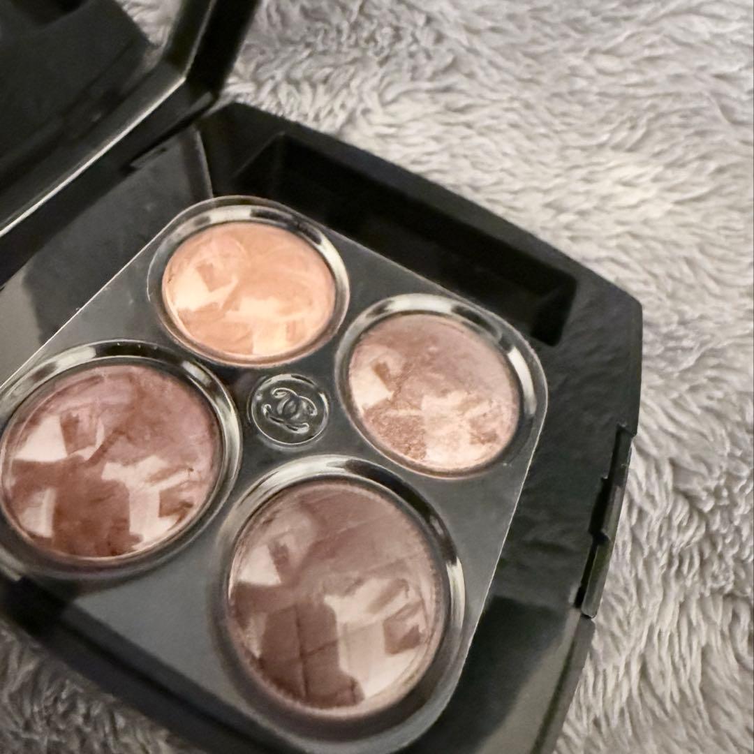 【けいたん】CHANELレキャトルオンブルブトン　219 ブトンクチュール