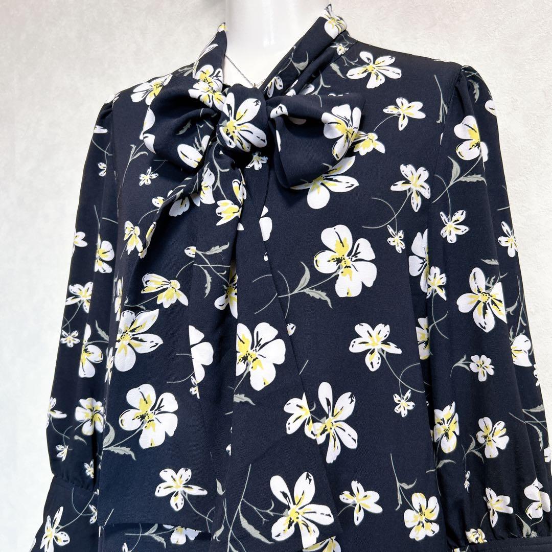 【美品/ナラカミーチェ】花柄リボン衿ワンピース 総柄 ロング 7分袖 ネイビー