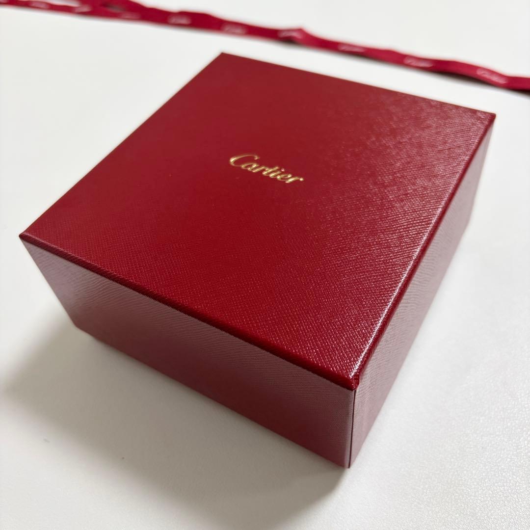 美品　カルティエ　ラブブレス　ブレスレットケース　空箱　現行品　リボン付き