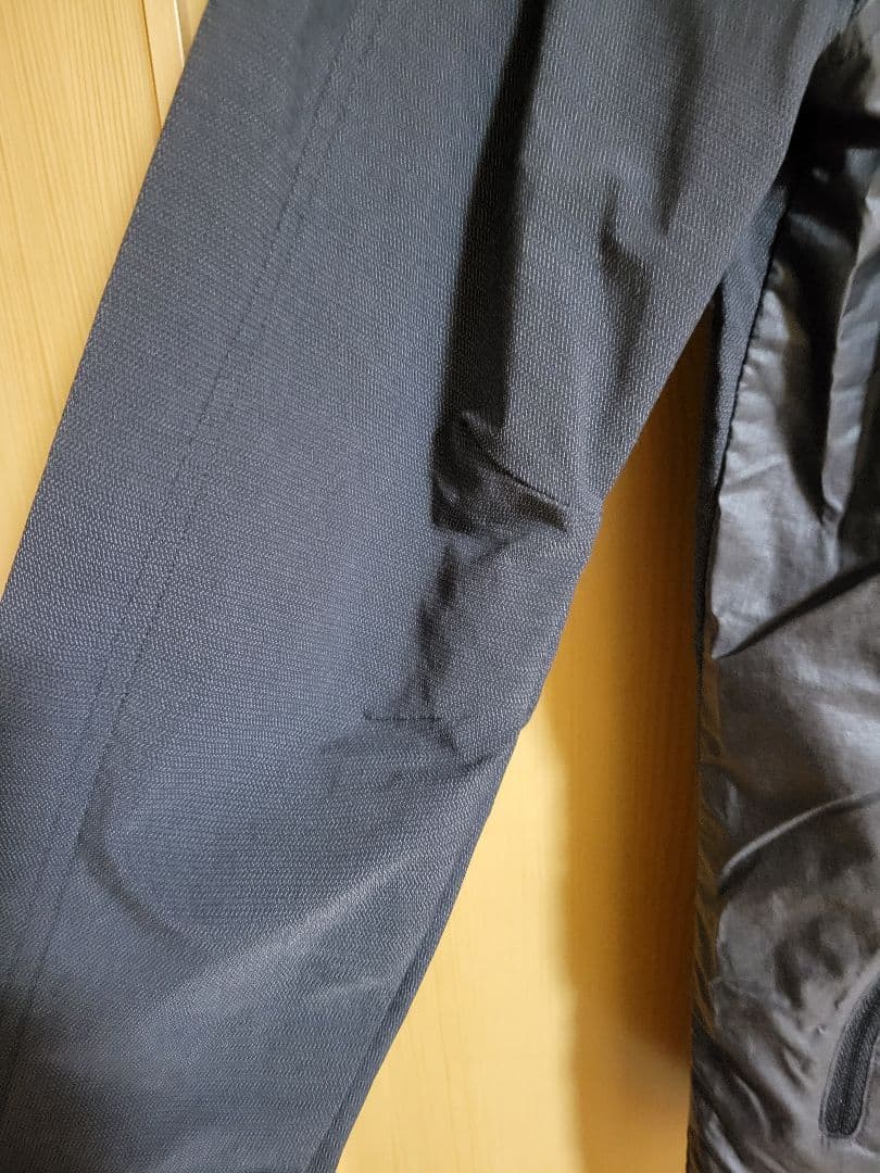 UNDER ARMOUR　コールドギアジップジャケット