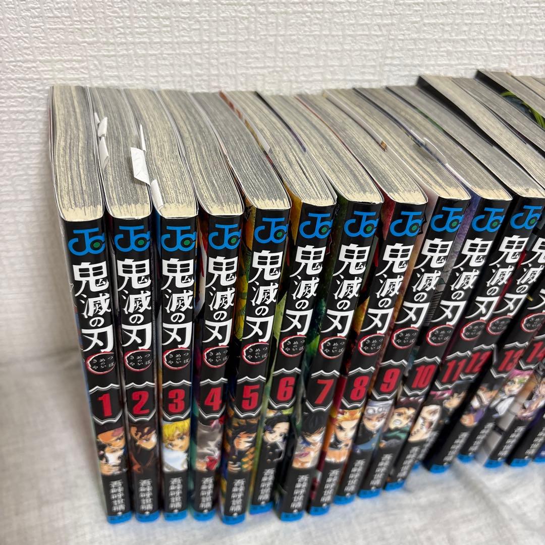 鬼滅の刃　全巻セット　初回特典　特典　缶バッジセット　JUMP