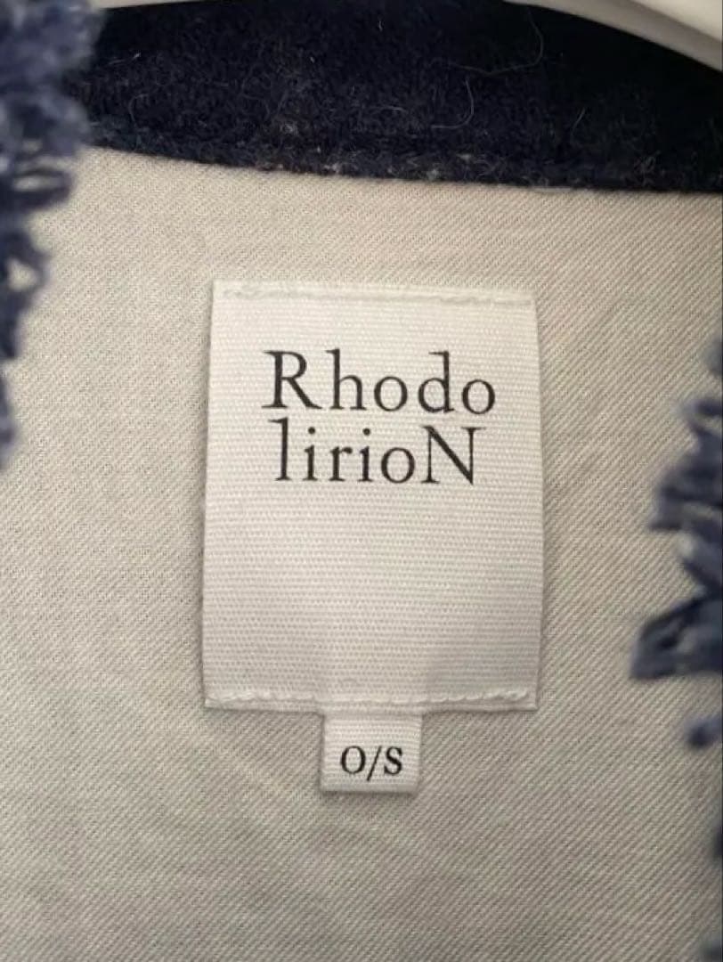 Rhodo liri on ロドリリオン　ベルト付きノースリーブベストネイビー