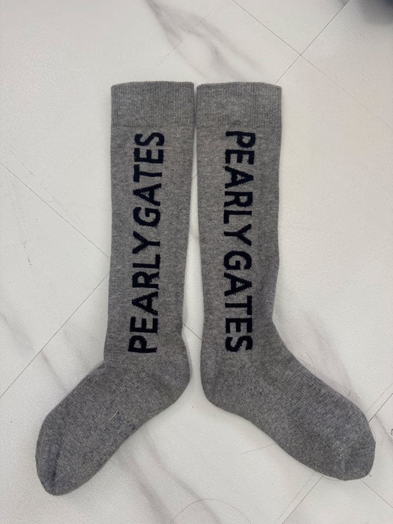 ３点セットPEARLY GATES ピンクVネックニットシャツとソックス