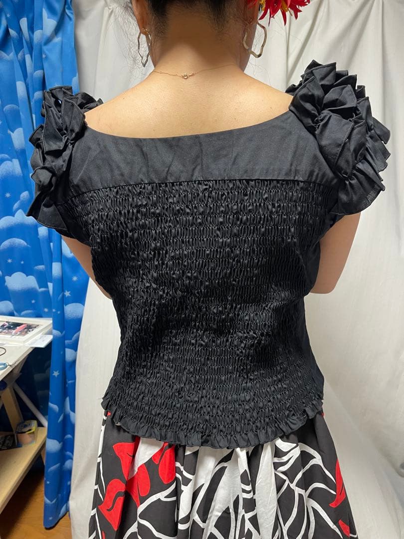 【セット売り】フラダンス用スカート ・黒のトップス