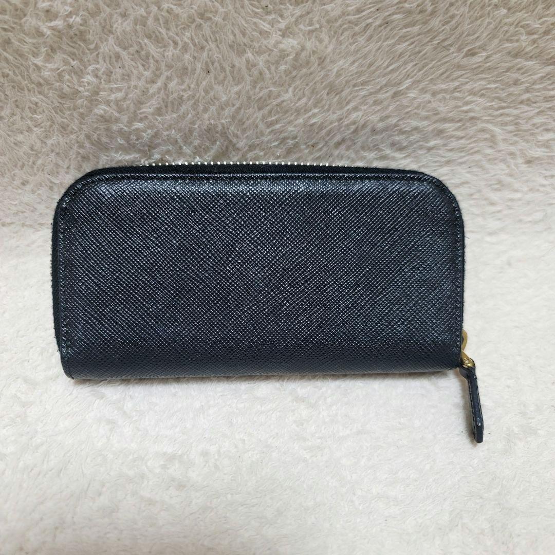 美品✨PRADA キーケース　6連　サフィアーノレザー　ファスナー　ブラック