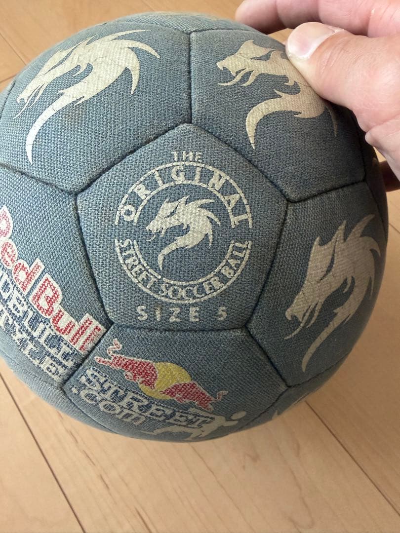 MONTA Red Bull ストリートサッカーボール