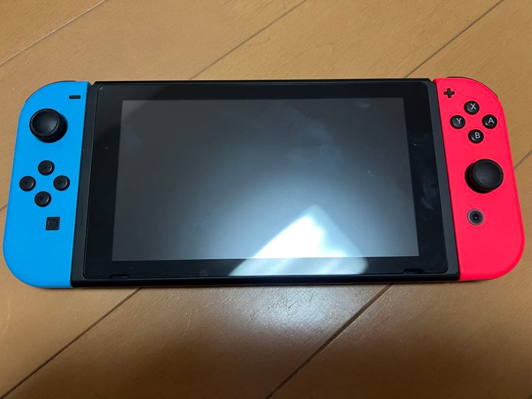 み*り様 【中古品】Nintendo Switch 本体 赤/青 2017年製